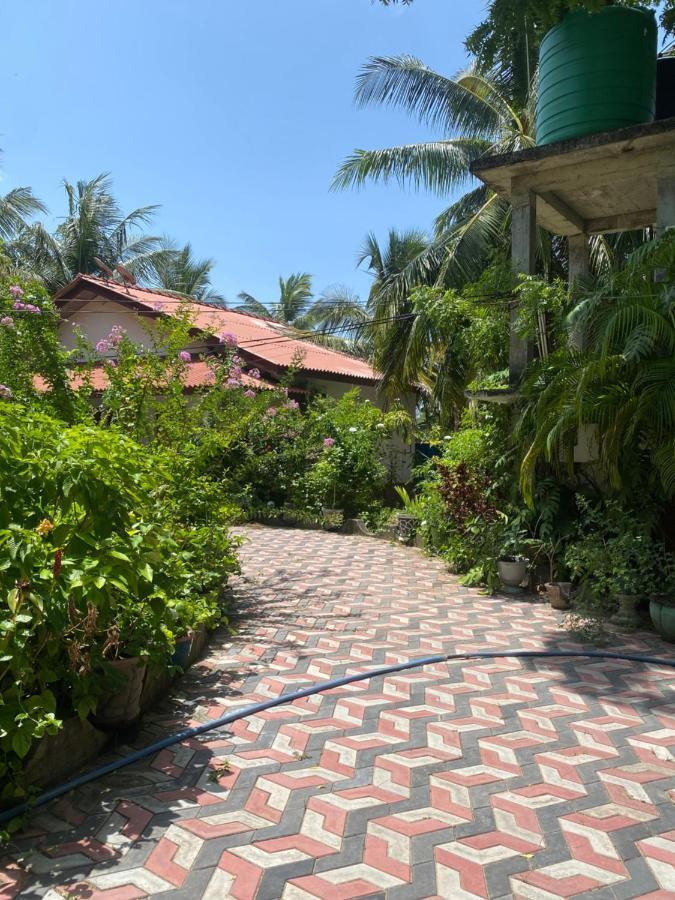 Island Breeze Inn Nilaveli Dış mekan fotoğraf
