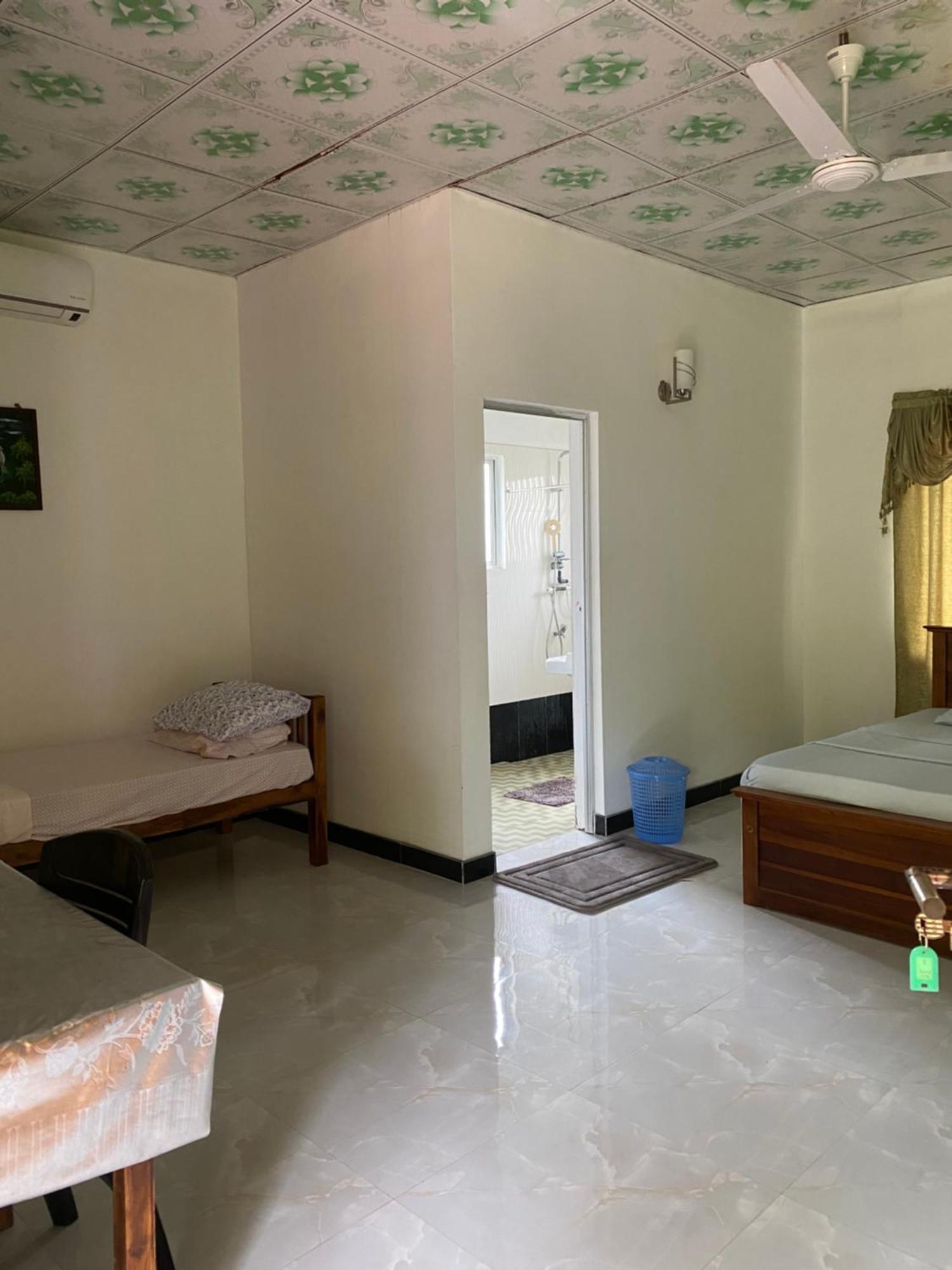 Island Breeze Inn Nilaveli Dış mekan fotoğraf