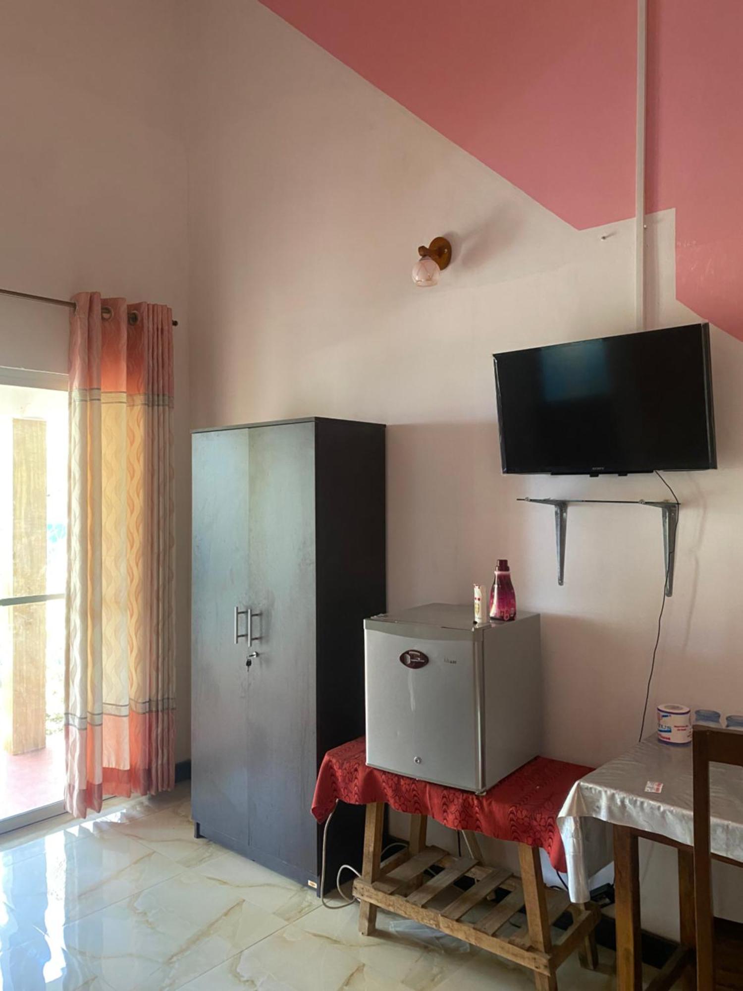 Island Breeze Inn Nilaveli Dış mekan fotoğraf
