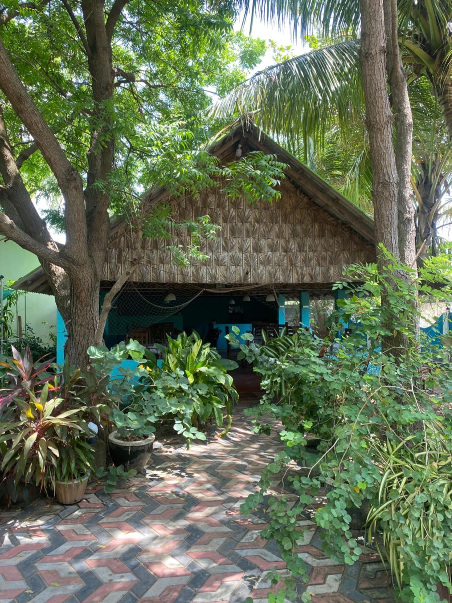 Island Breeze Inn Nilaveli Dış mekan fotoğraf